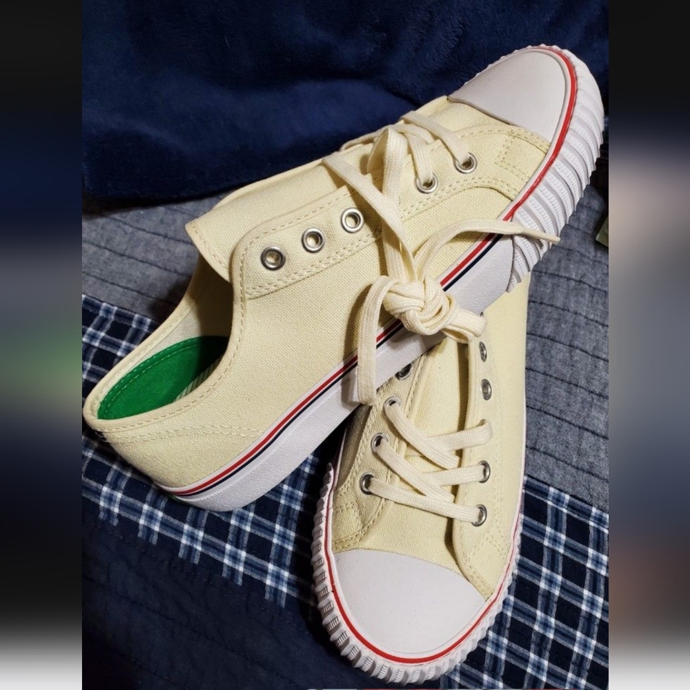 Pf flyers shoes m8
